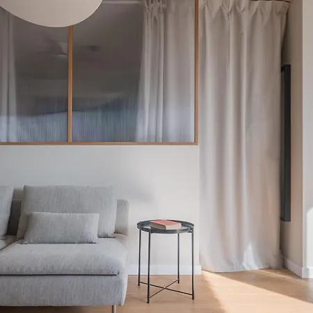 Indigo - Brand New Apartment Split