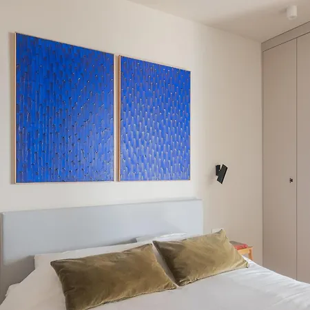 Apartment Indigo - Brand New *