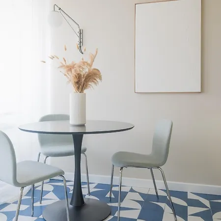 Apartment Indigo - Brand New *
